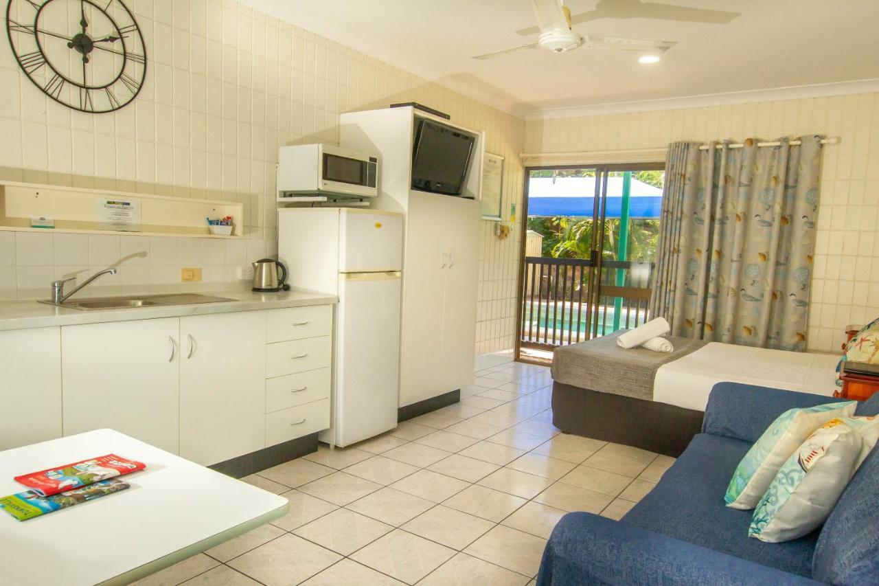 Tropical Palms & 4wd Hire 3* Picnic Bay