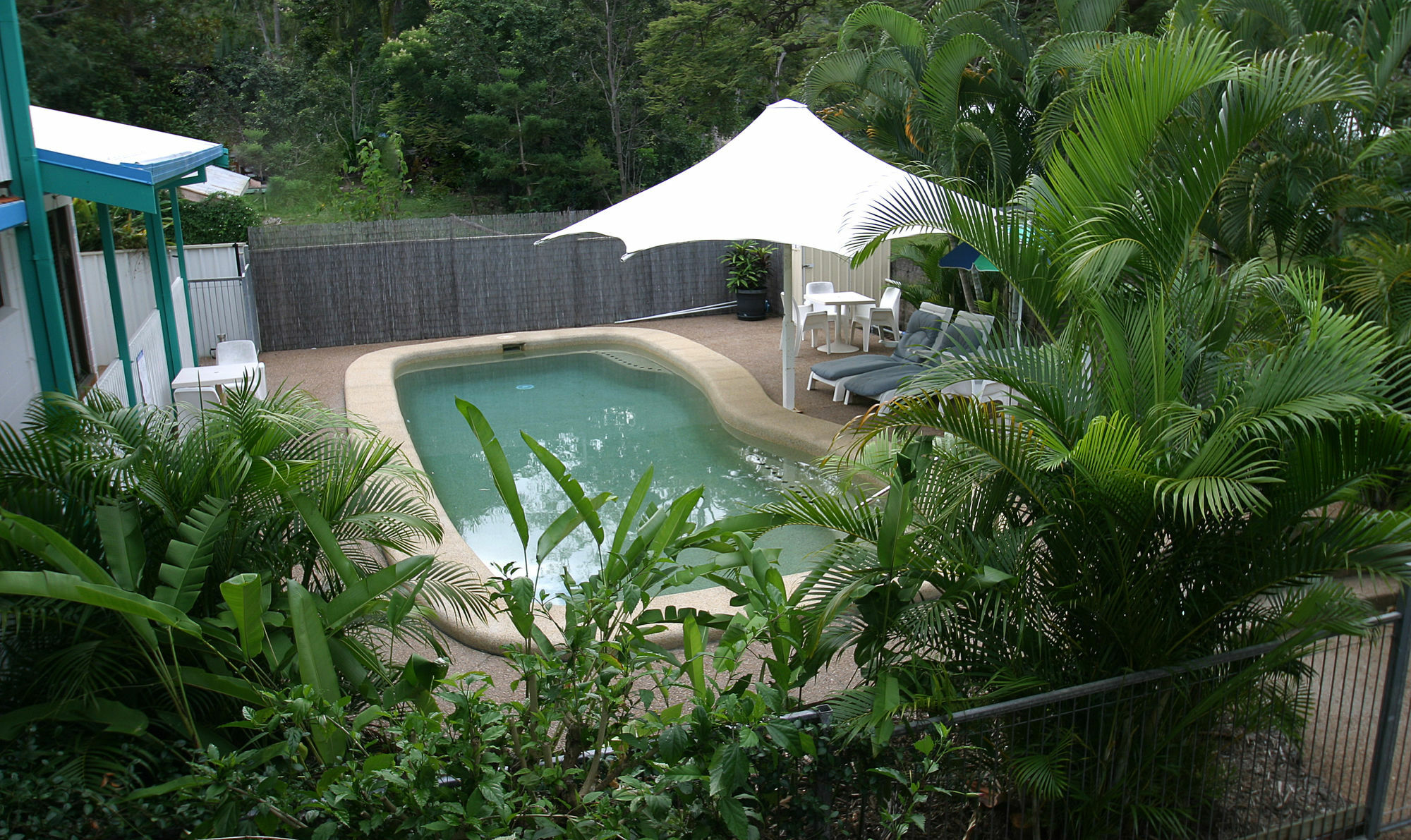 Tropical Palms & 4wd Hire Motel