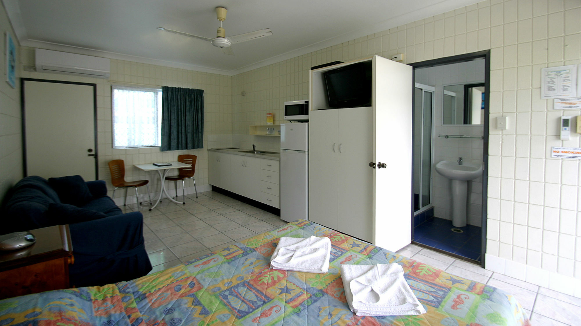 Tropical Palms & 4wd Hire 3* Picnic Bay